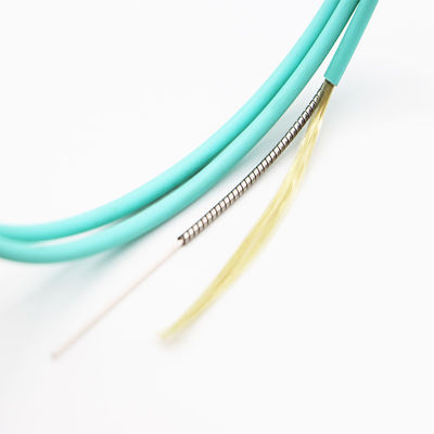 Longueur personnalisée Intérieur en acier en spirale blindé tactique en fibre optique pour la transmission de données à grande vitesse