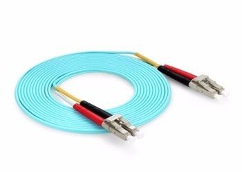 LC à LC Duplex MM Patch Cord Solution idéale pour une transmission de données rapide et stable